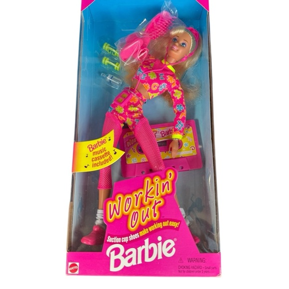 🎀 Barbie Workin’ Out Doll 1996 Mattel w/ Cassette NIB New in Box 🎀 - Picture 1 of 3